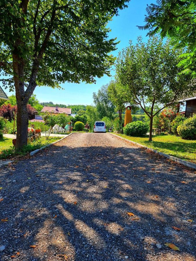 Guesthouse Mreznica- Mreznicka Idila Resort Galovic-Selo ภายนอก รูปภาพ